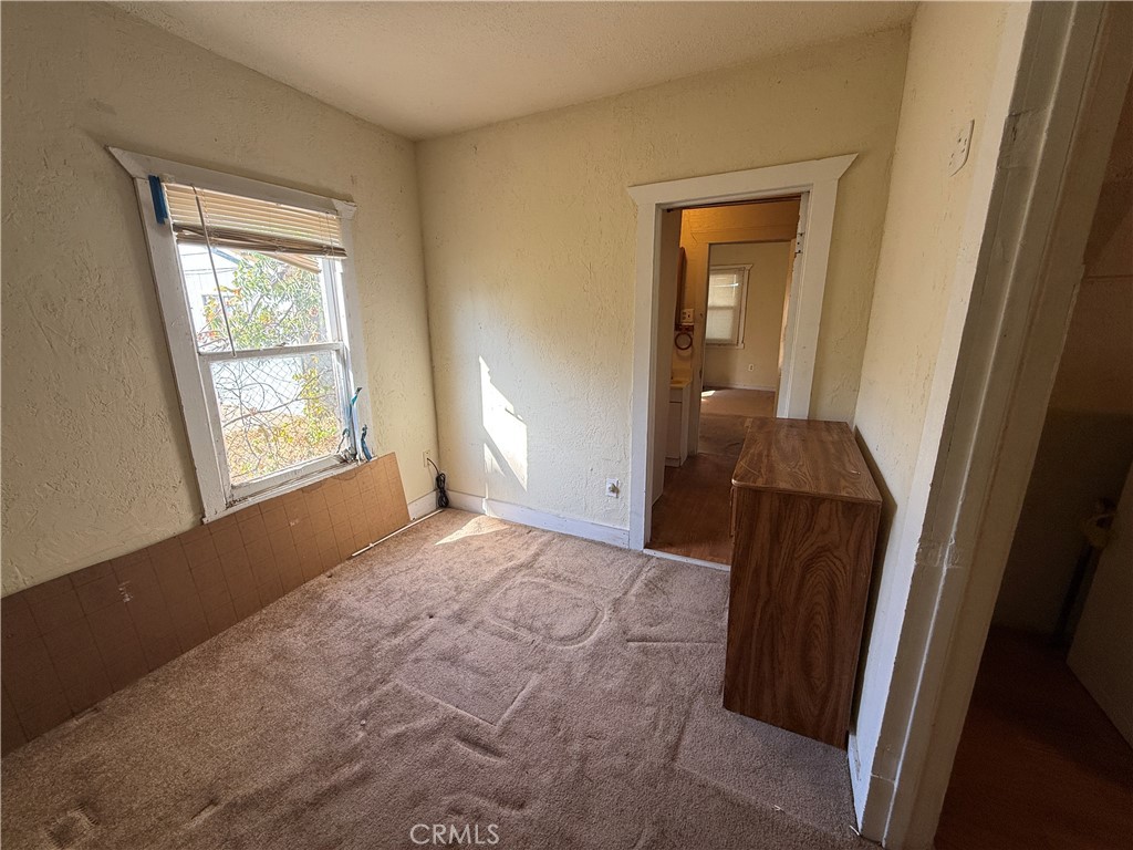 3141 Burlington Property Photo 10