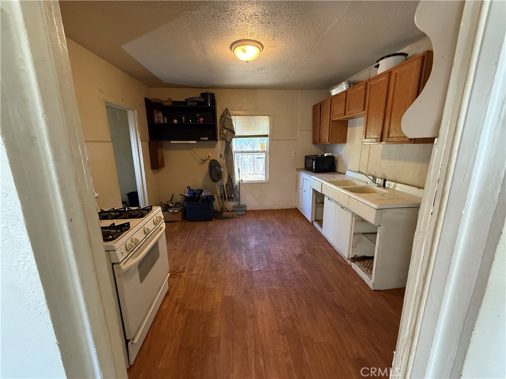 3141 Burlington Property Photo 12