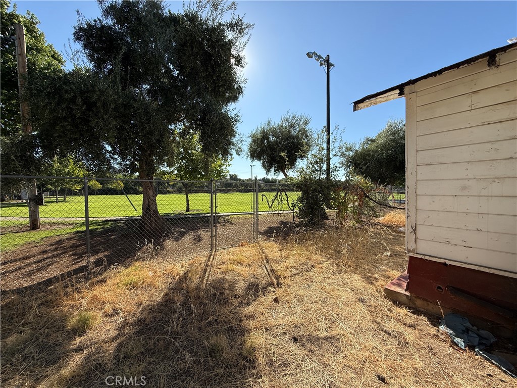 3141 Burlington Property Photo 13