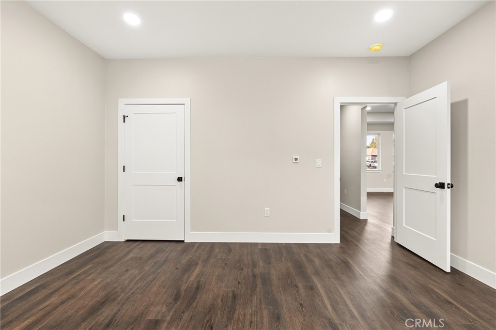 5811 Golden Oaks Road Property Photo 23