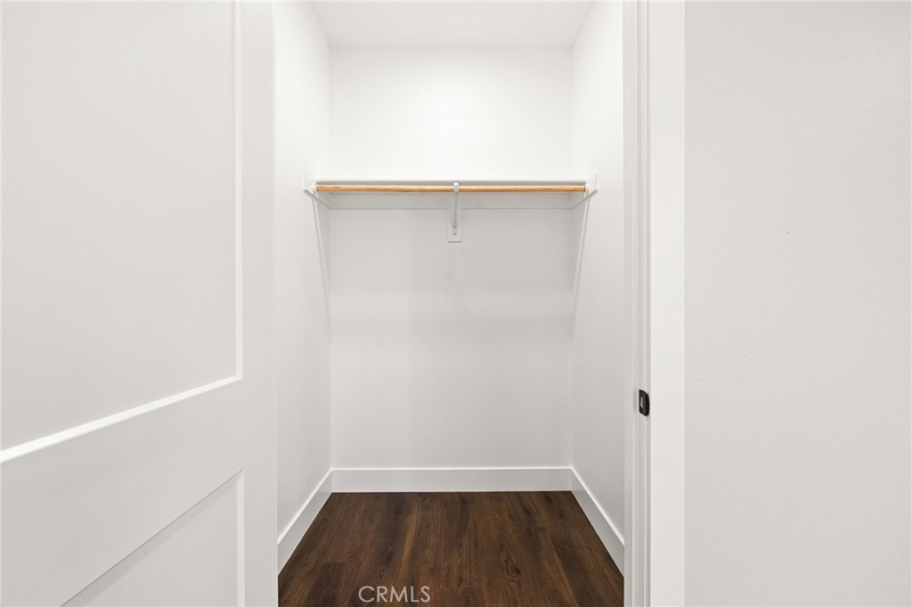 5811 Golden Oaks Road Property Photo 24
