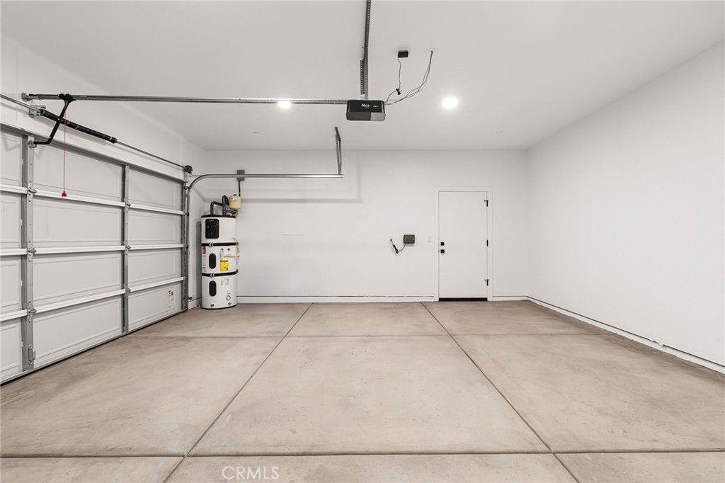 5811 Golden Oaks Road Property Photo 31