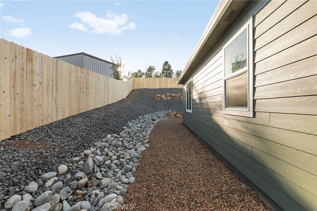 5811 Golden Oaks Road Property Photo 34