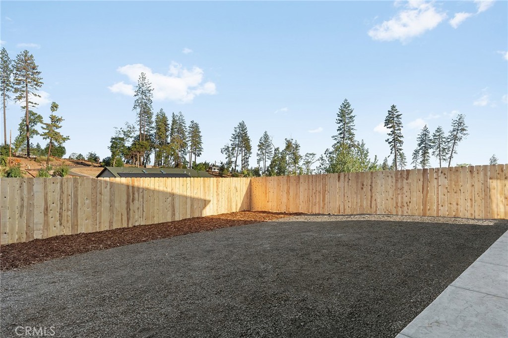 5811 Golden Oaks Road Property Photo 36