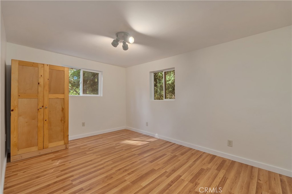 19133 New York Flat Road Property Photo 5