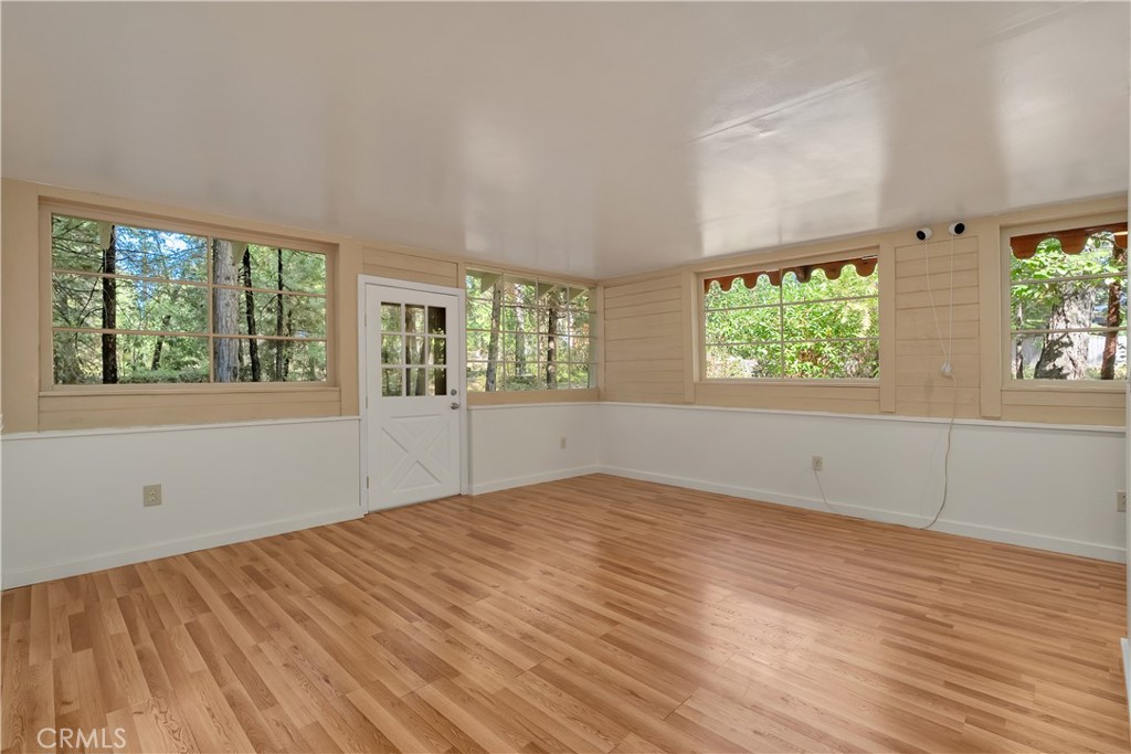 19133 New York Flat Road Property Photo 7