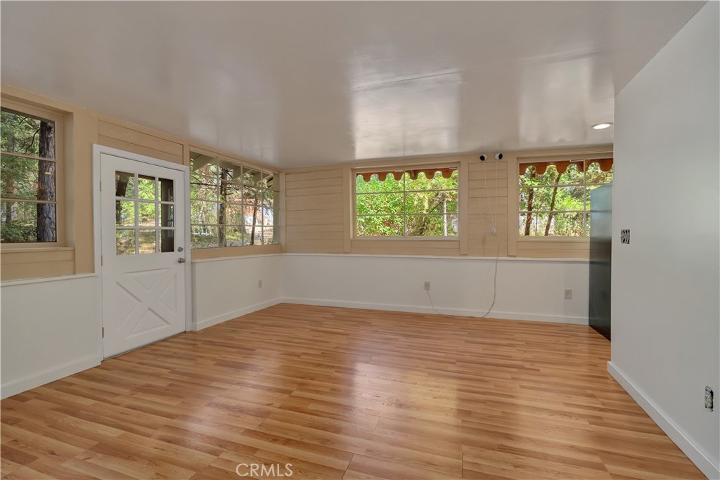 19133 New York Flat Road Property Photo 8