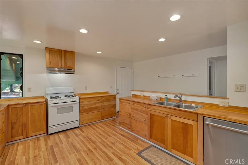 19133 New York Flat Road Property Photo 15