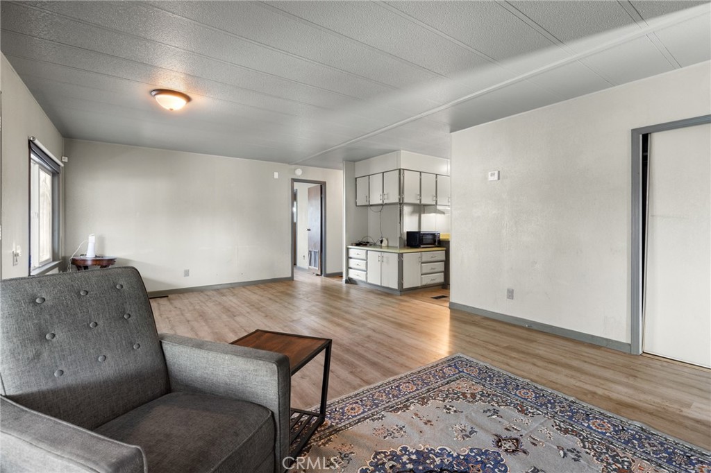 701 E Lassen Avenue 39 Property Photo 4