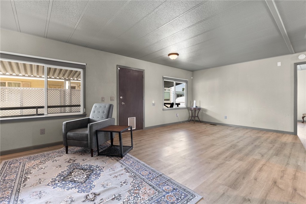 701 E Lassen Avenue 39 Property Photo 5