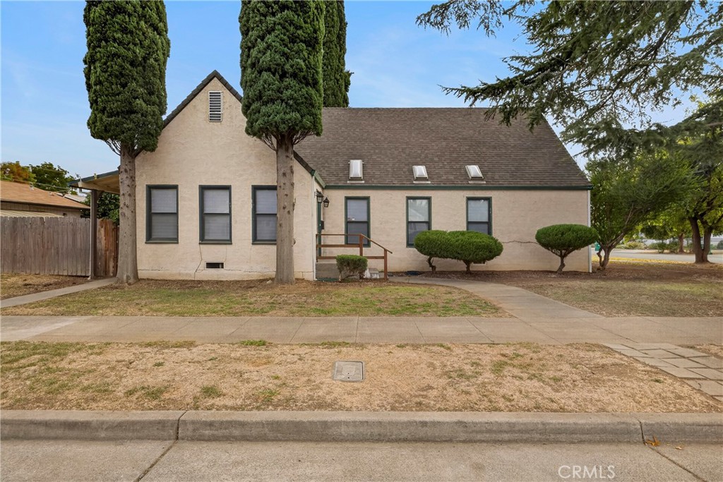112 &114 S Sacramento Street Property Photo 1