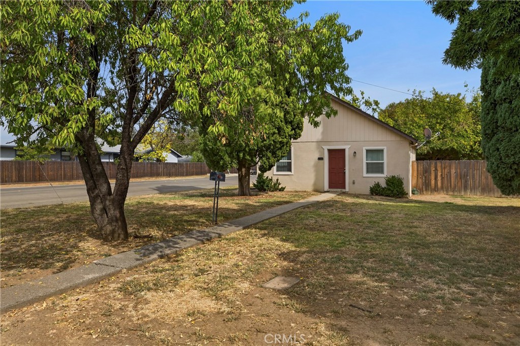 304 S Sacramento Street Property Photo 4
