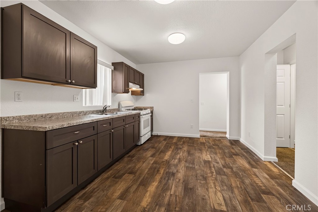 304 S Sacramento Street Property Photo 11