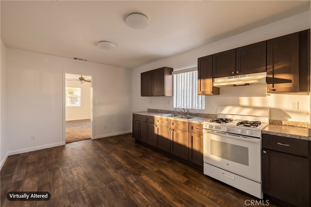 304 S Sacramento Street Property Photo 15