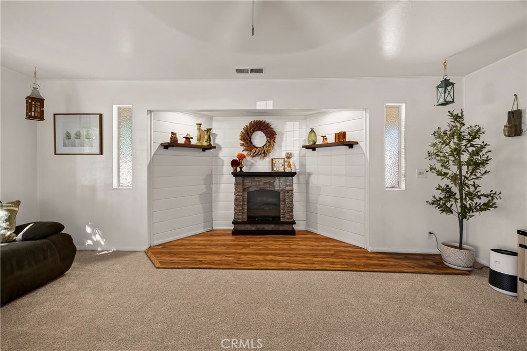 658 4th Street Property Photo 12