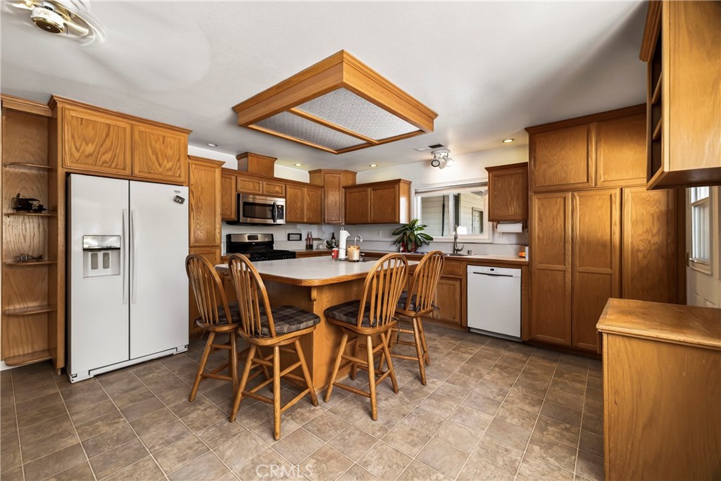 658 4th Street Property Photo 18