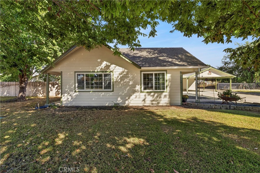 658 4th Street Property Photo 47