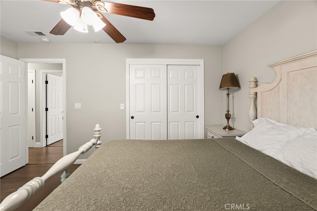 942 Elm Street Property Photo 23