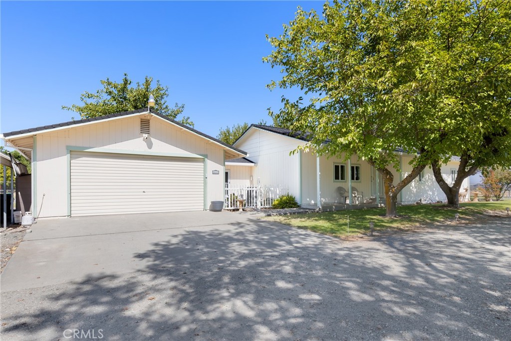 4662 Hall Road Property Photo 1