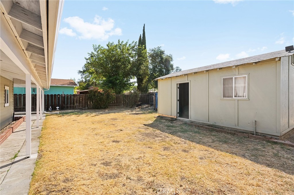 146 E Shasta Property Photo 24