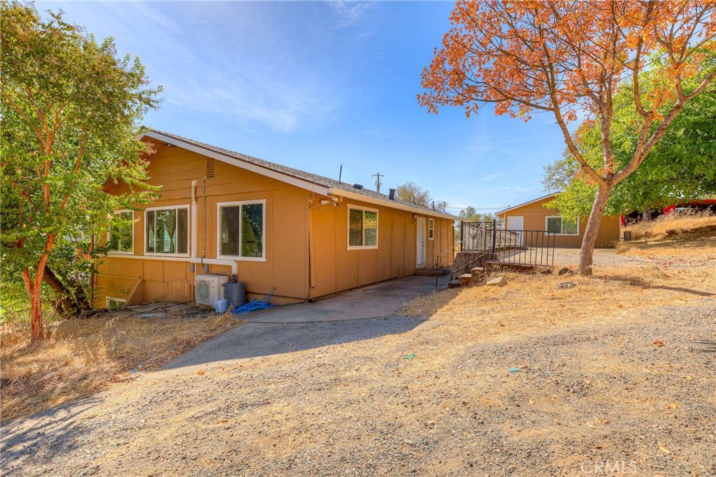 5967 Golden Feather Property Photo 3