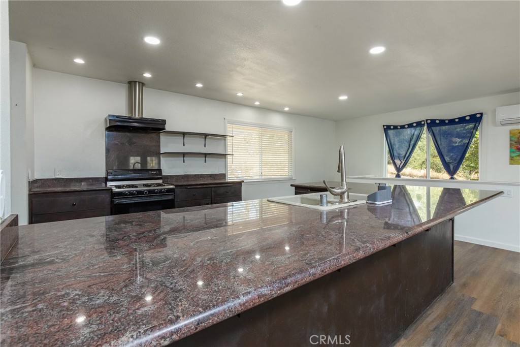 5967 Golden Feather Property Photo 9