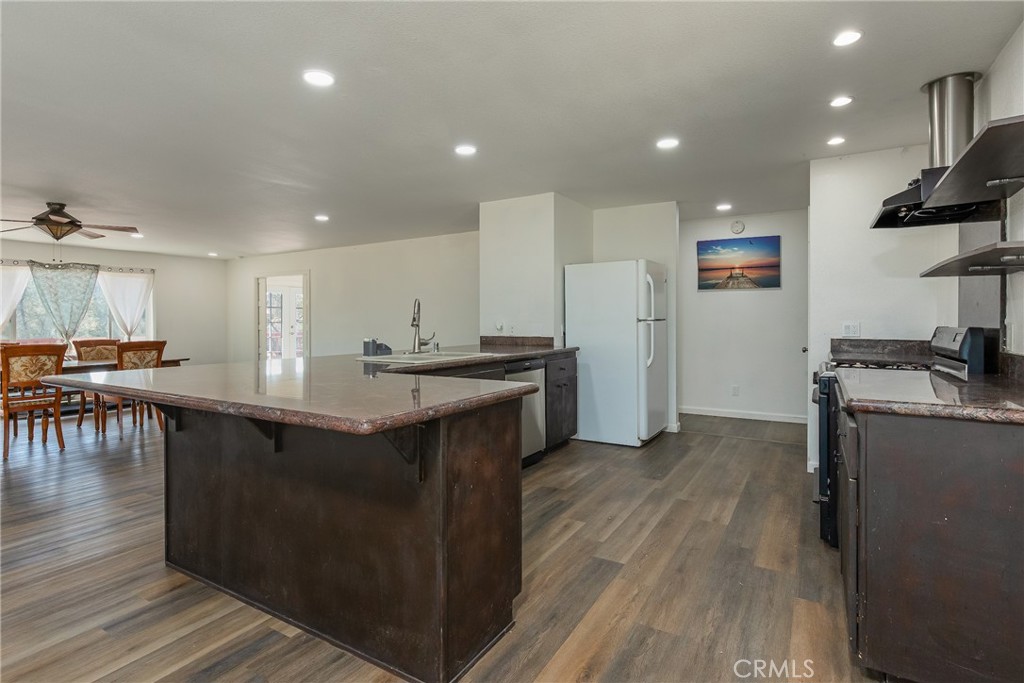 5967 Golden Feather Property Photo 10