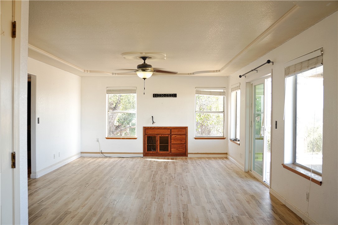 19490 Alta Vista Drive Property Photo 8