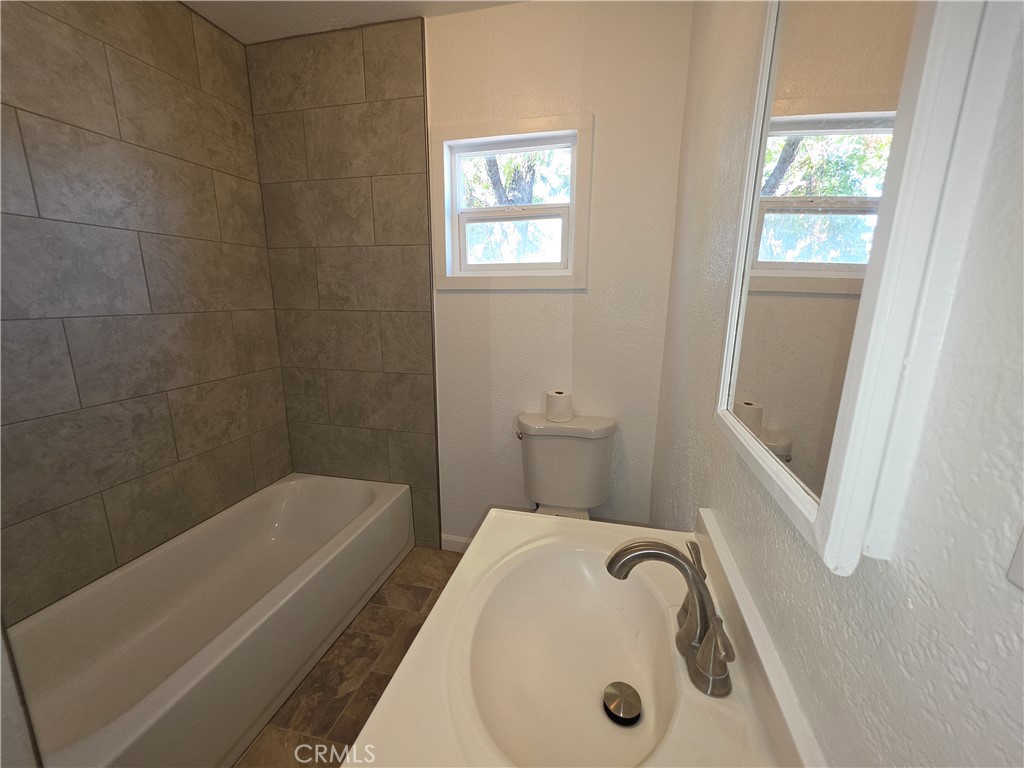 4831 Virginia Property Photo 12