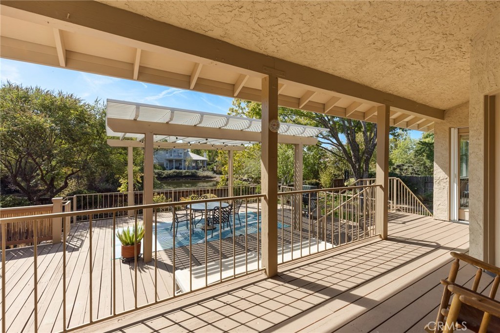 374 Brookside Drive Property Photo 4