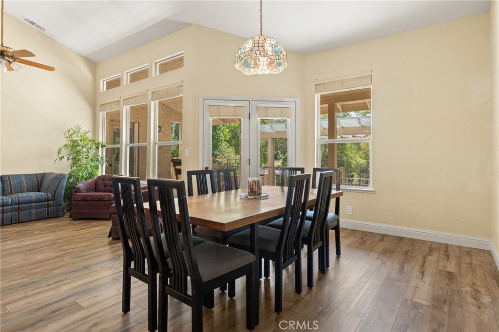374 Brookside Drive Property Photo 12