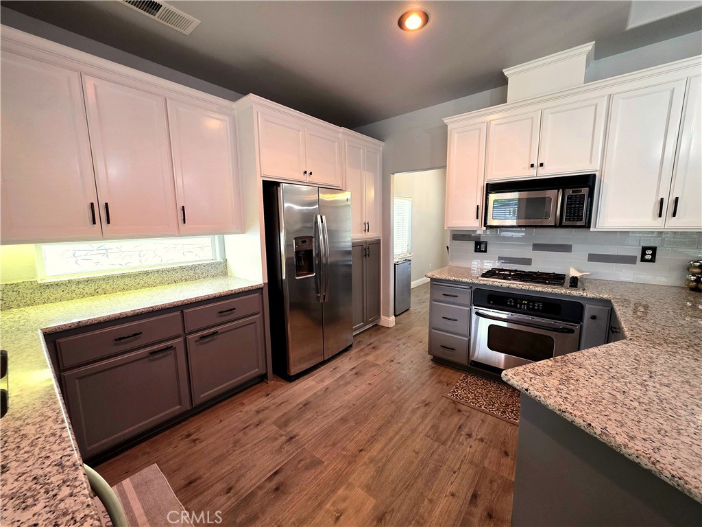 63 Glenbrook Court Property Photo 7