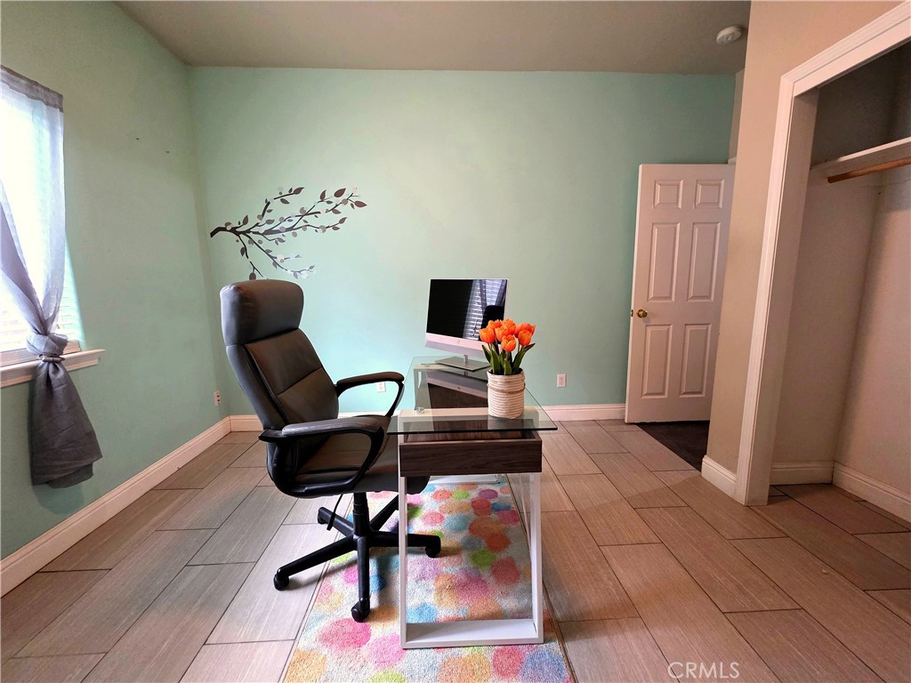 63 Glenbrook Court Property Photo 17