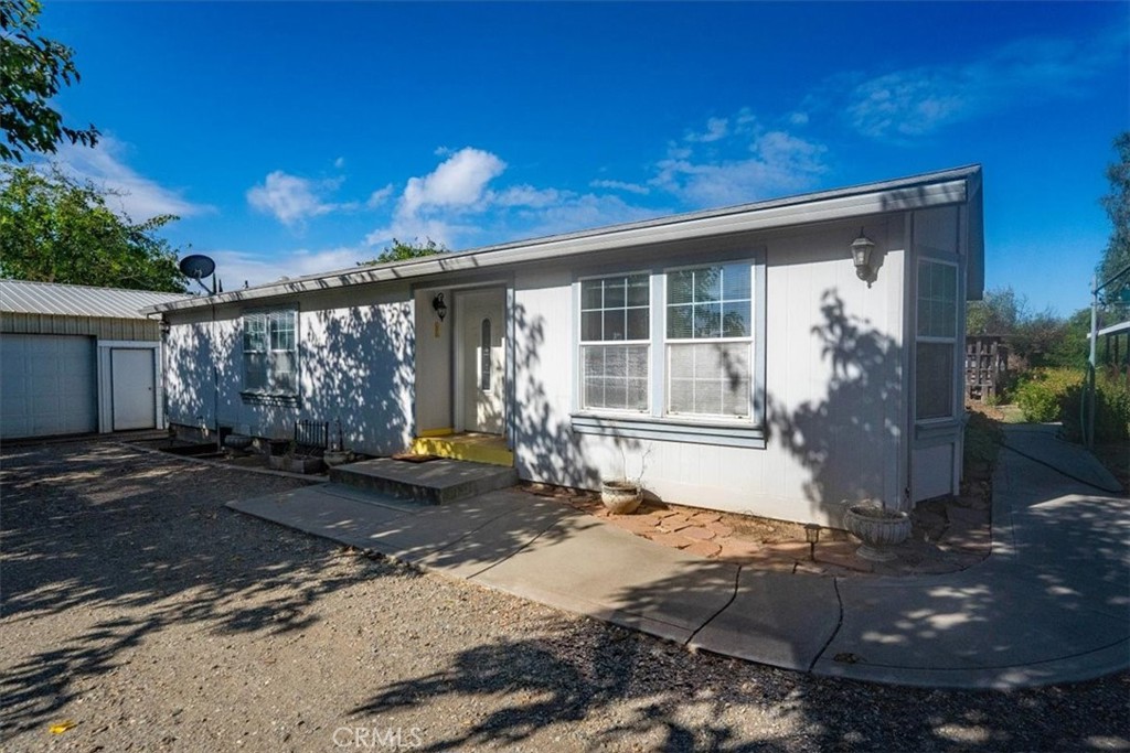 25351 Orange Property Photo 40