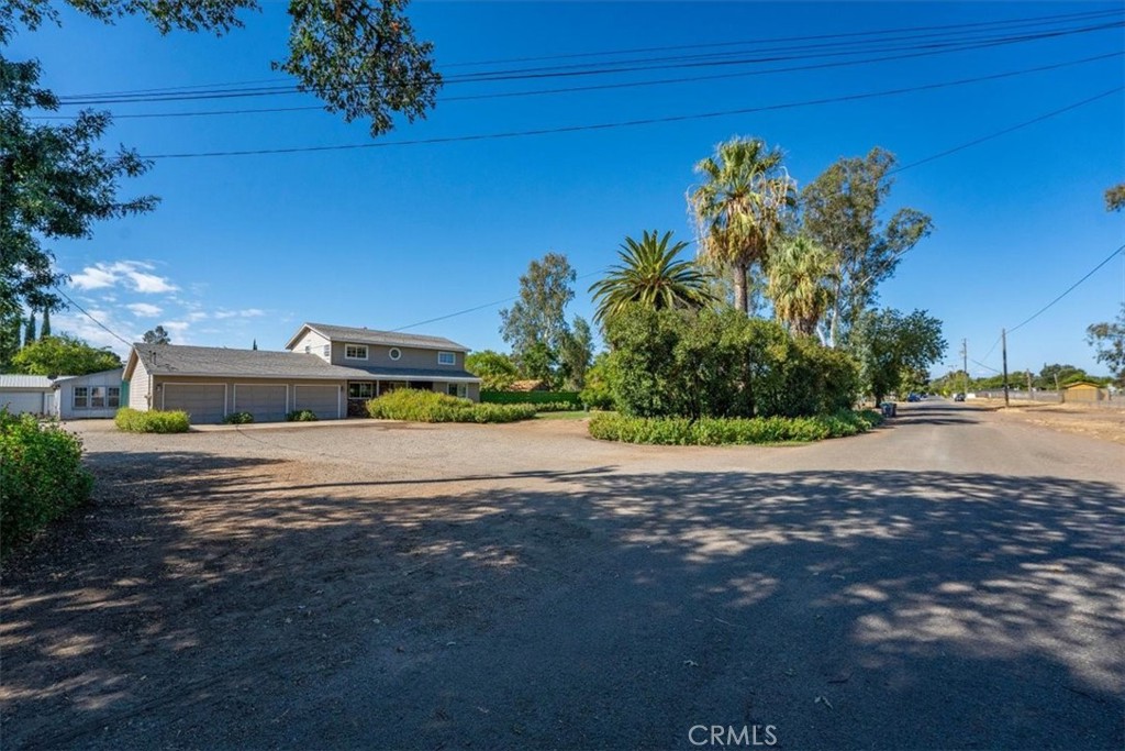 25351 Orange Property Photo 74