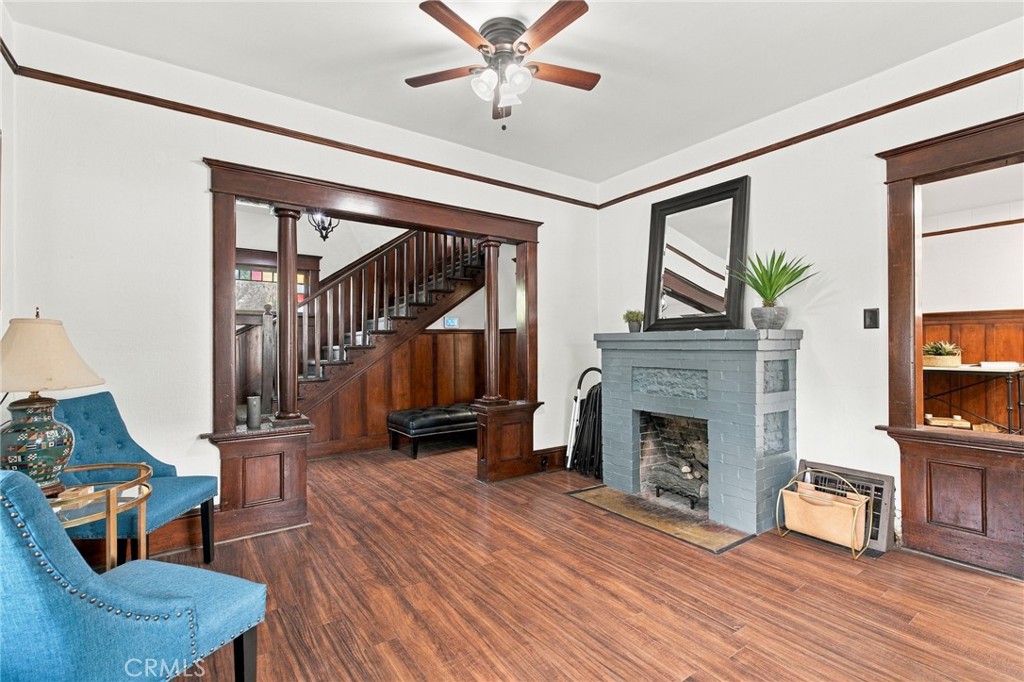 121 W 1st Property Photo 10