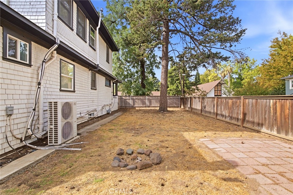 121 W 1st Property Photo 32