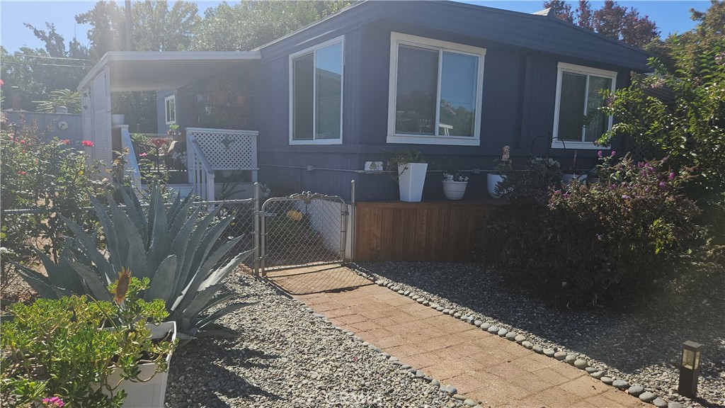 701 E. Lassen 75 Property Photo 1