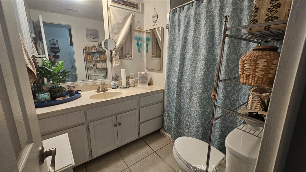 701 E. Lassen 75 Property Photo 10