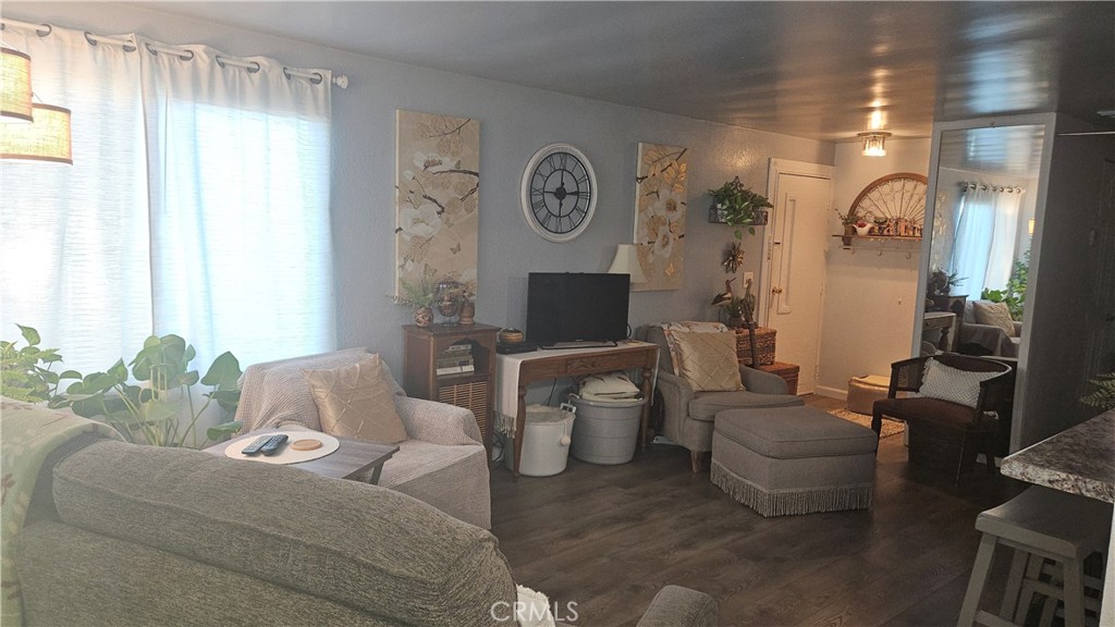 701 E. Lassen 75 Property Photo 12