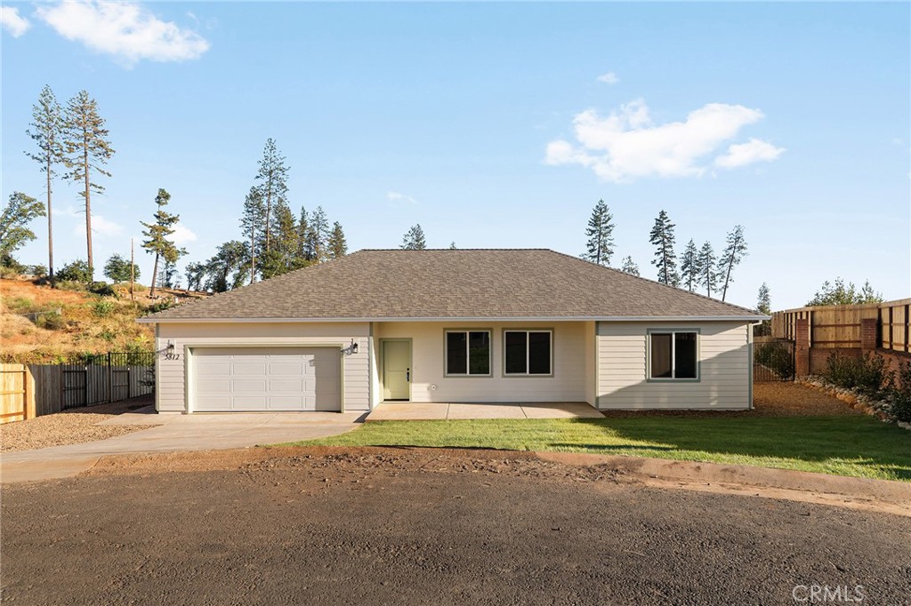5812 Golden Oaks Road Property Photo 1