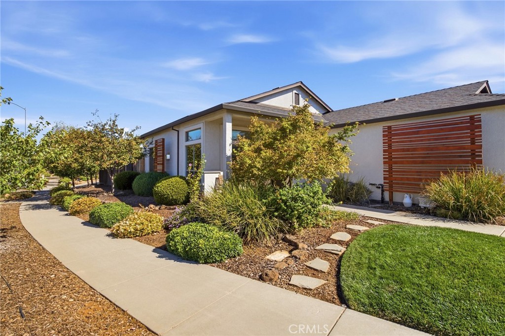 1620 Lance Terrace Property Photo 8