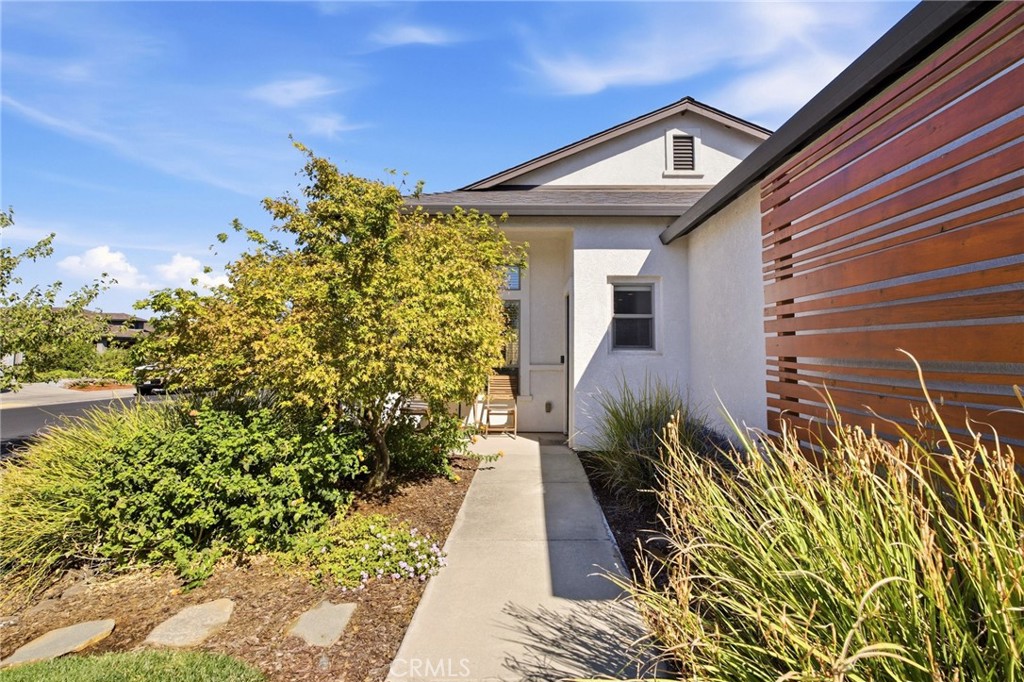 1620 Lance Terrace Property Photo 10