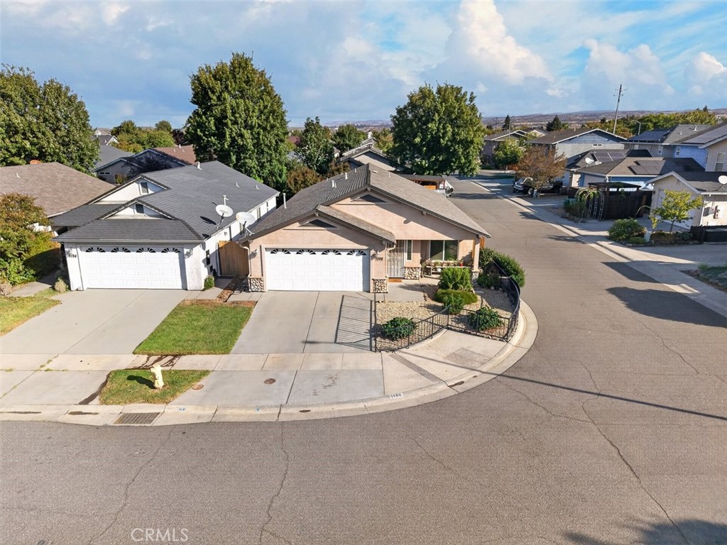1198 Gossamer Property Photo 2