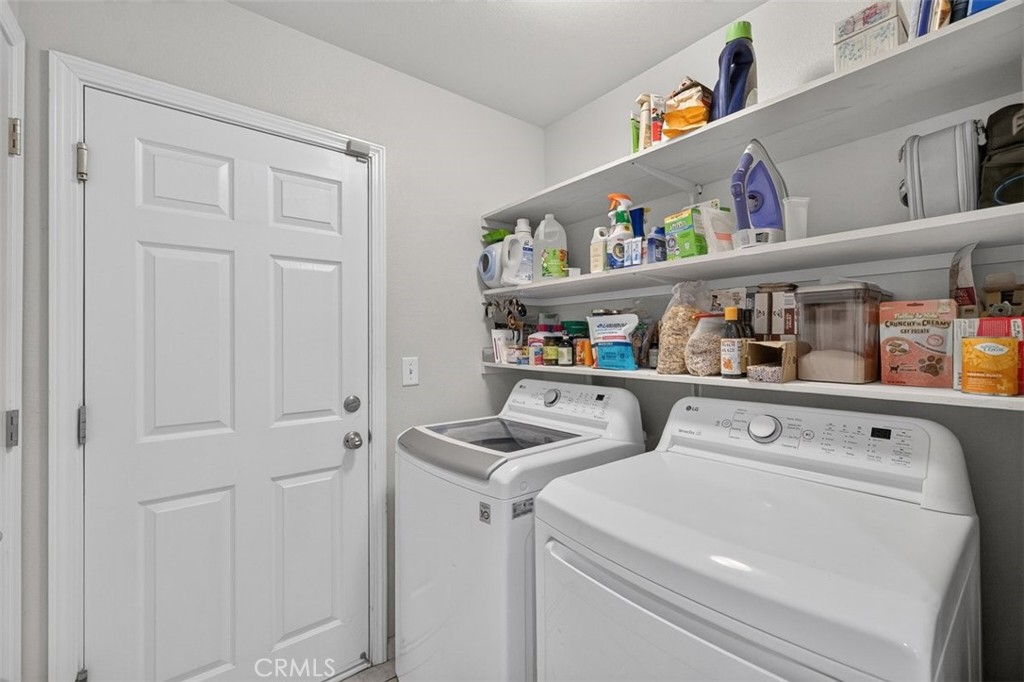 1198 Gossamer Property Photo 23