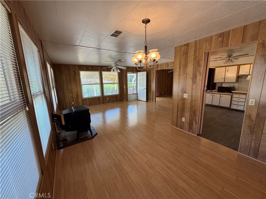 314 Ridgecrest Property Photo 5