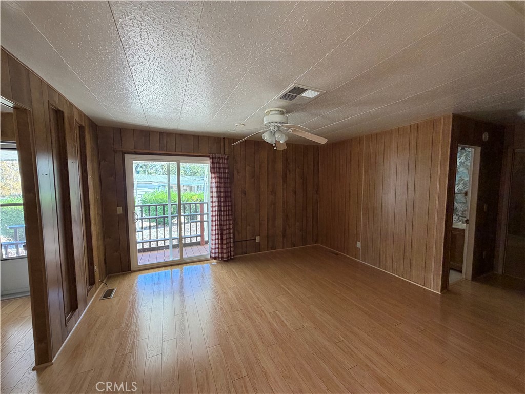 314 Ridgecrest Property Photo 6