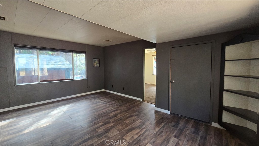14804 Del Oro Property Photo 3