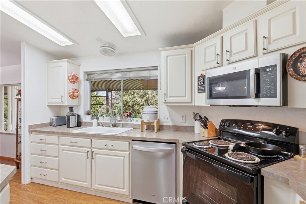 5417 High Rocks Court Property Photo 12