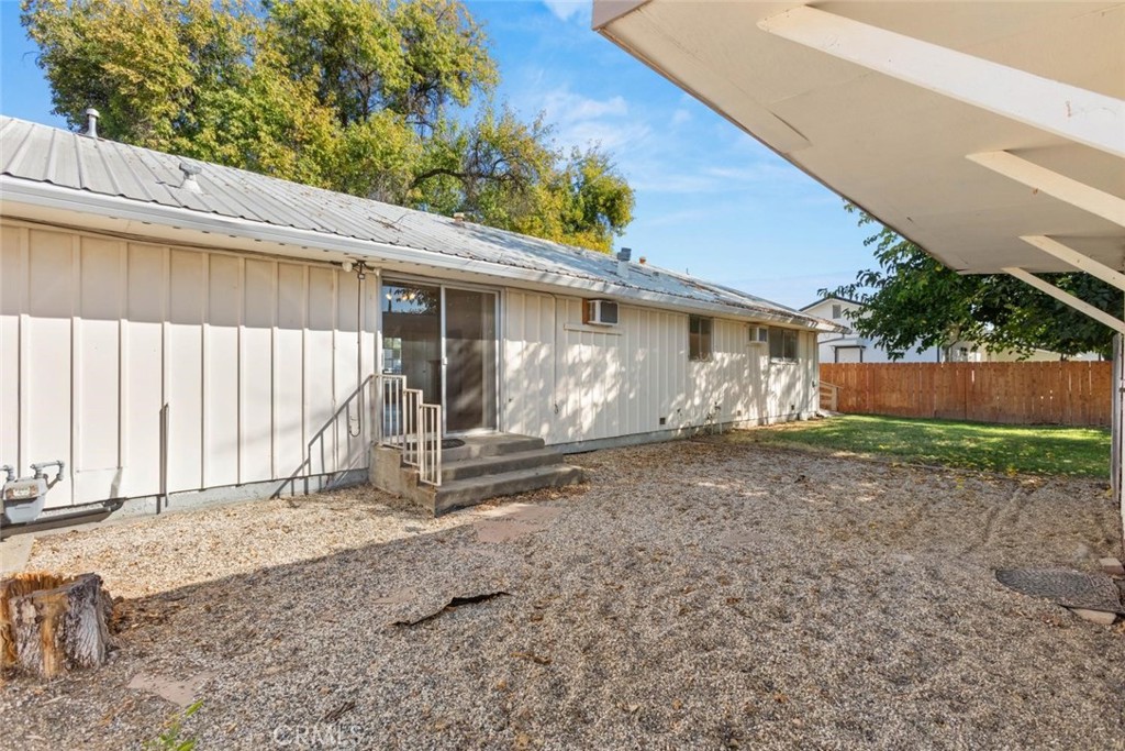 519 Solano St. Property Photo 7